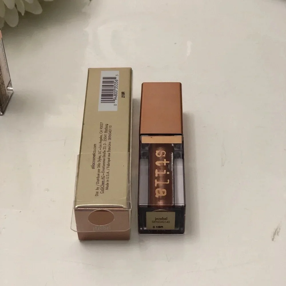 - Nwt! Stila liquid eyeshadow set bundle!